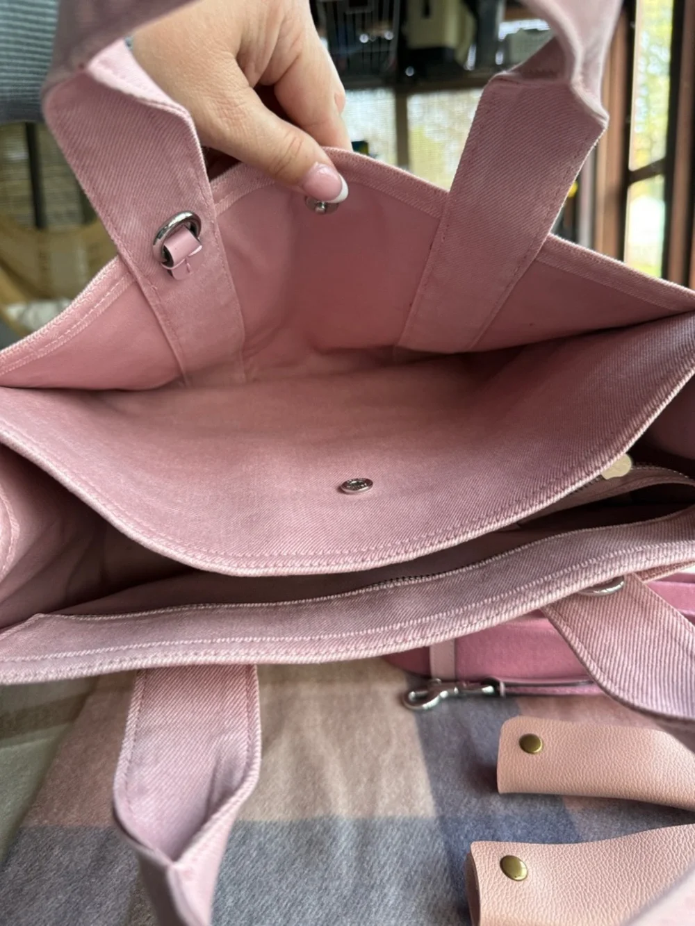 Coach Cargo Tote Ballerina Pink - Picture 9 of 17